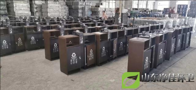 鋼制分類(lèi)垃圾桶